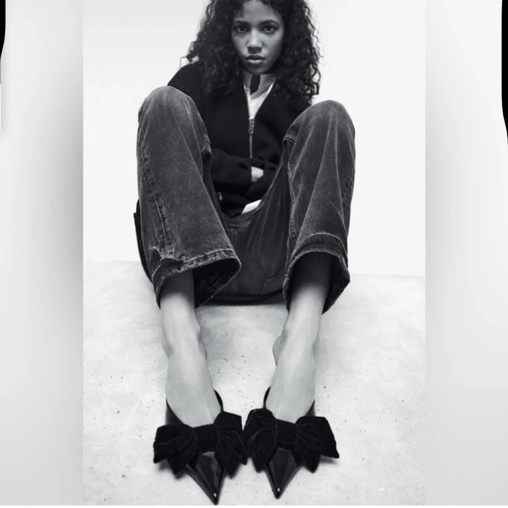 Zara Black Mules with Bow Detail - Picture 2 of 11